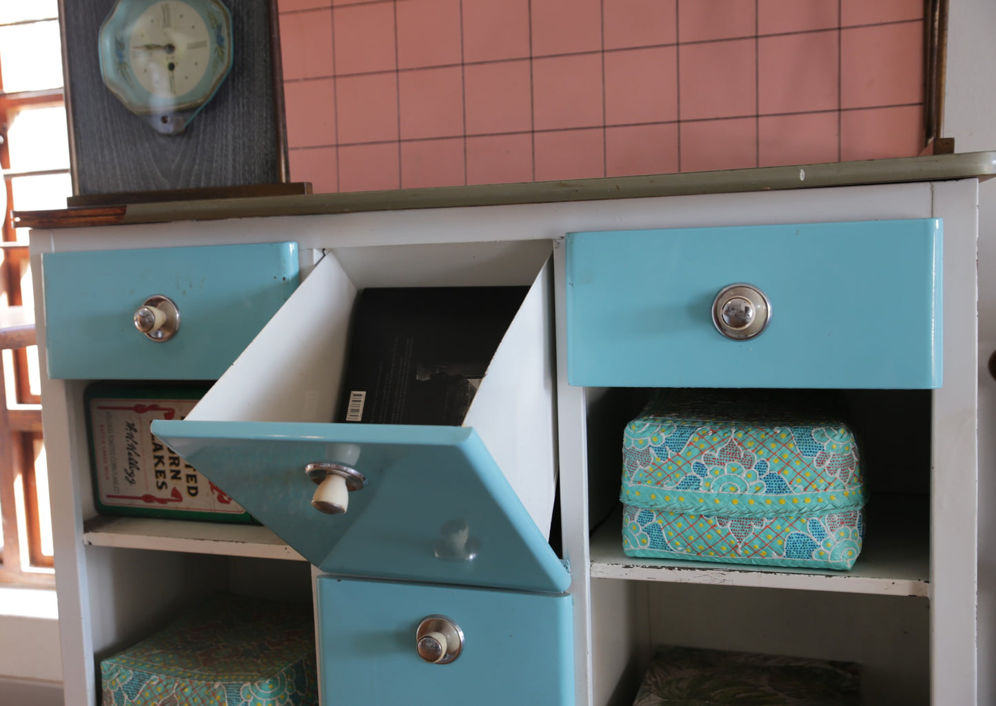 Vintage Metal Kitchenette Table