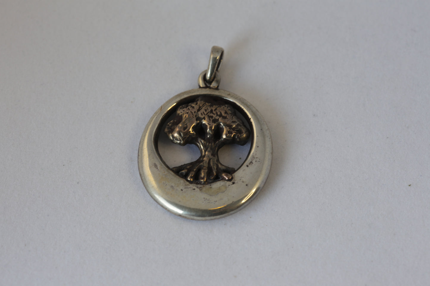 Tree of Life Round Pendant with Sculptured Tree925Silver