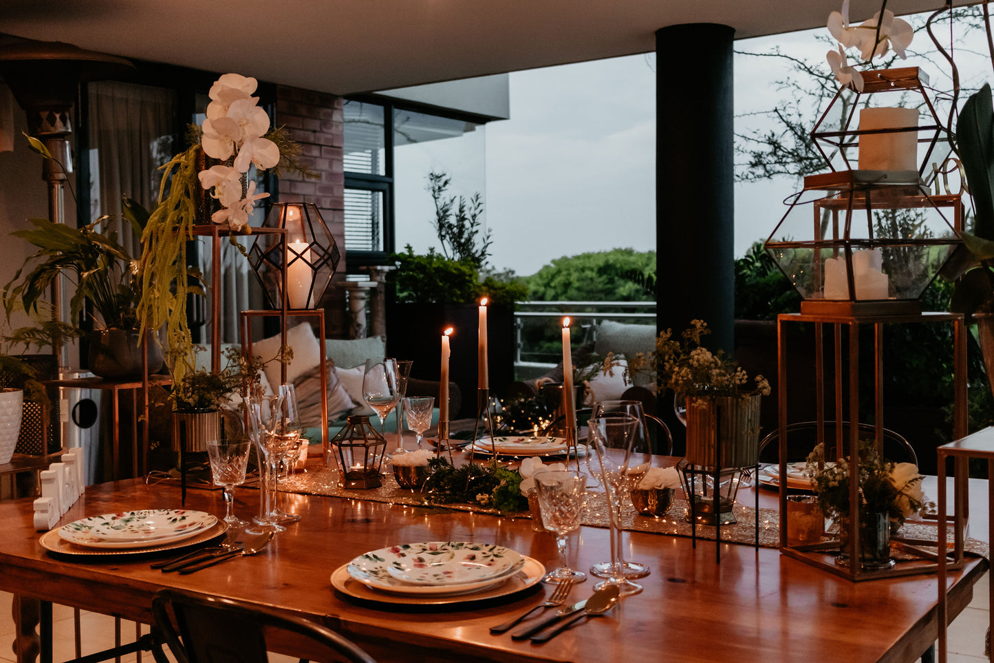 Private Dining Decor Setup